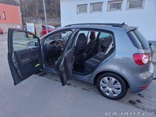 Volkswagen Golf 1,6 VI Plus Life 2013
