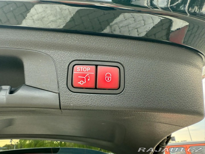 Mercedes-Benz GLE 450d 4MATIC REZERVACE 2024