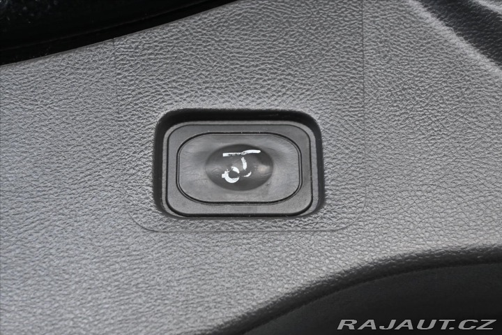Ford Mondeo 2,0 TDCi 132kW AT6 *Titan 2017