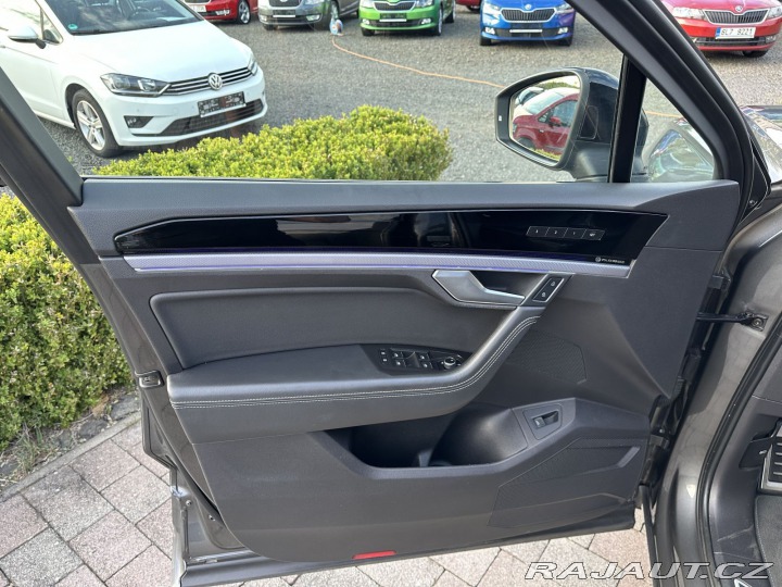 Volkswagen Touareg 4,0TDI 310kw R-Line TAŽNÉ 2019
