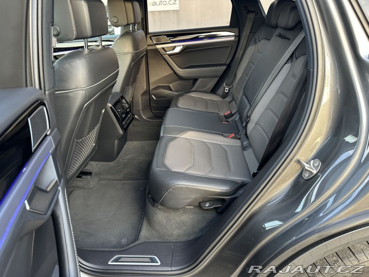 Volkswagen Touareg 4,0TDI 310kw R-Line TAŽNÉ 2019