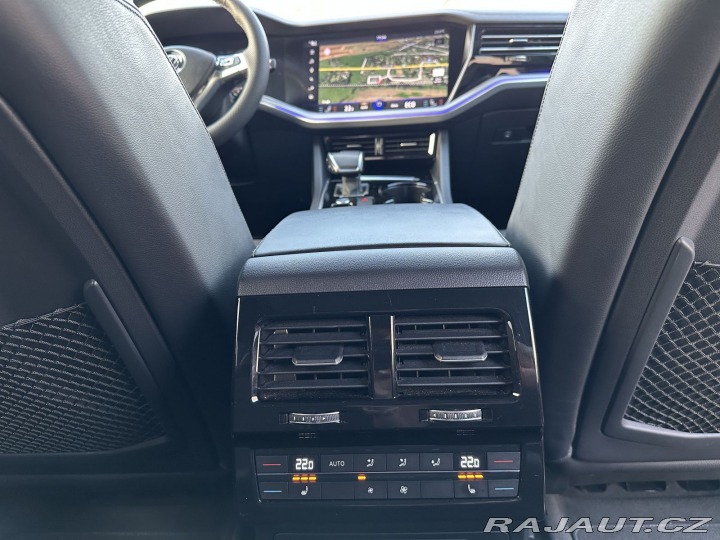 Volkswagen Touareg 4,0TDI 310kw R-Line TAŽNÉ 2019