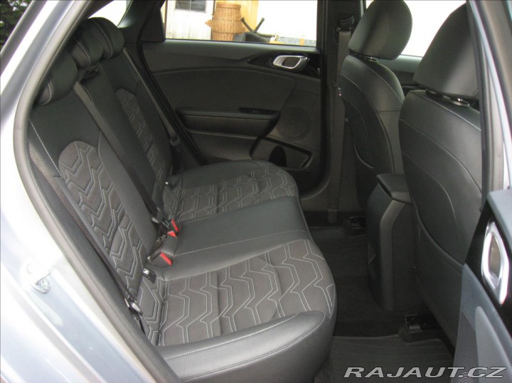 Kia Ceed 1,5 T-GDI 160PS Edice 30 2024