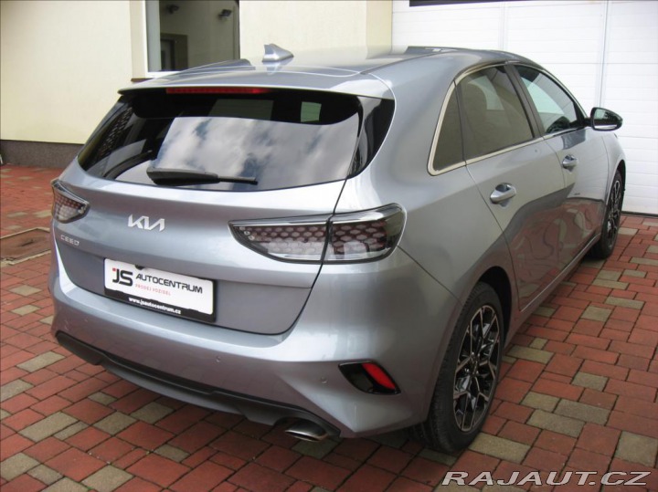 Kia Ceed 1,5 T-GDI 160PS Edice 30 2024