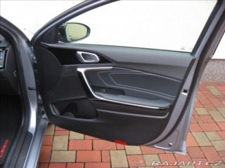 Kia Ceed 1,5 T-GDI 160PS  Edice 30 2024