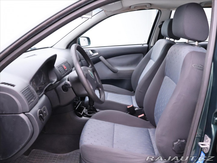 Škoda Octavia 1,6 i 75kW Klima Tažné ST 2003