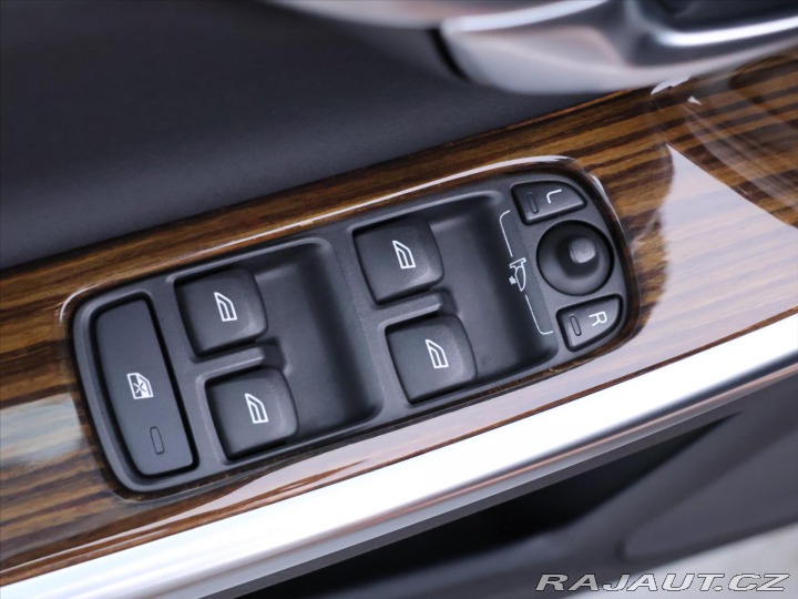 Volvo S60 2,0 T 149kW Xenon Navi 2010