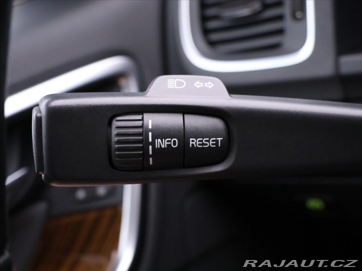 Volvo S60 2,0 T 149kW Xenon Navi 2010