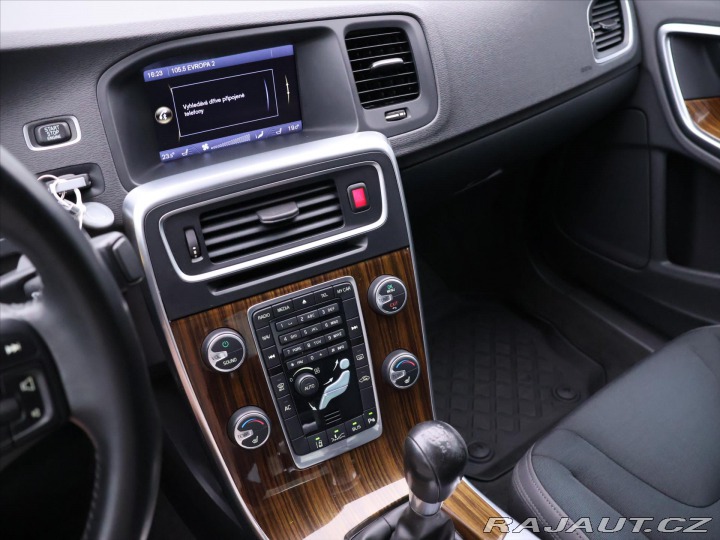 Volvo S60 2,0 T 149kW Xenon Navi 2010