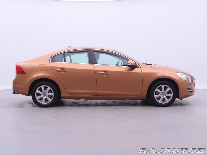 Volvo S60 2,0 T 149kW Xenon Navi 2010