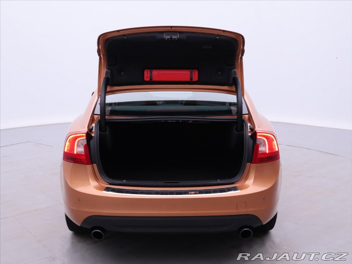 Volvo S60 2,0 T 149kW Xenon Navi 2010