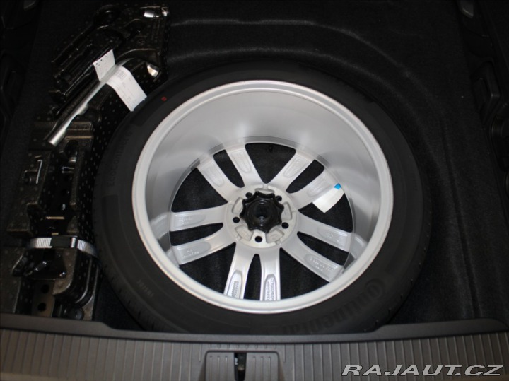 Volkswagen Passat 2,0 TDi 147kW 4M R-line I 2025