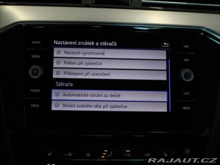 Volkswagen Passat 2,0 TDi 147kW 4M R-line I 2025