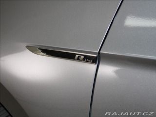 Volkswagen Passat 2,0 TDi 147kW 4M R-line I 2025