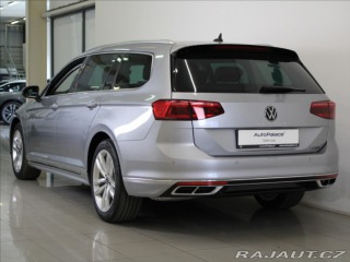 Volkswagen Passat 2,0 TDi 147kW 4M R-line I 2025