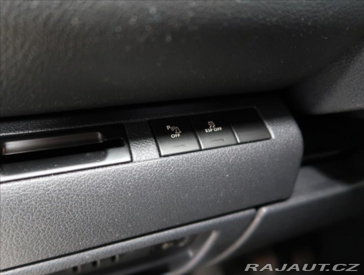 Peugeot 5008 1,6 HDI 110 k KLIMA 2010