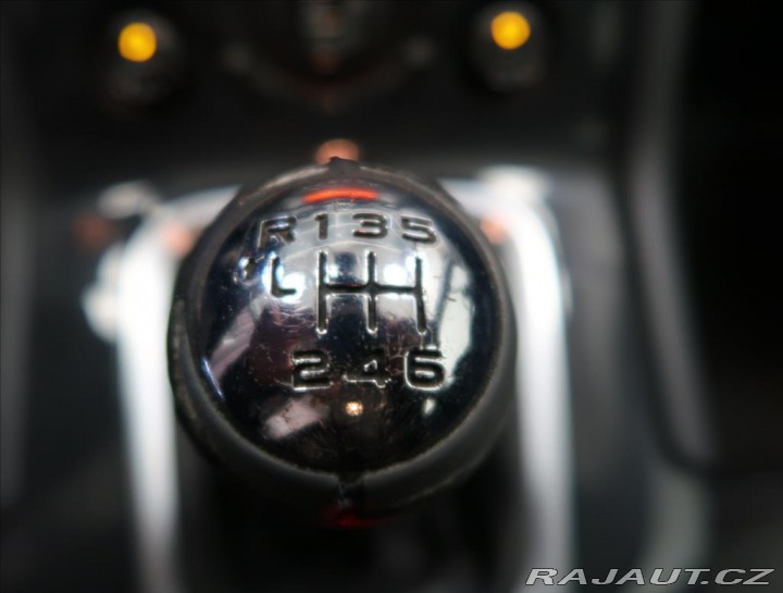 Peugeot 5008 1,6 HDI 110 k KLIMA 2010