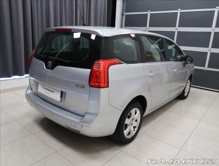 Peugeot 5008 1,6 HDI 110 k KLIMA 2010