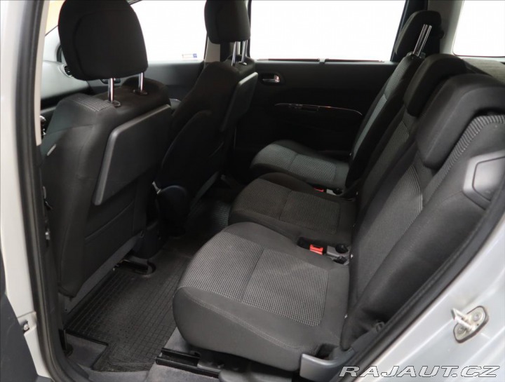 Peugeot 5008 1,6 HDI 110 k KLIMA 2010