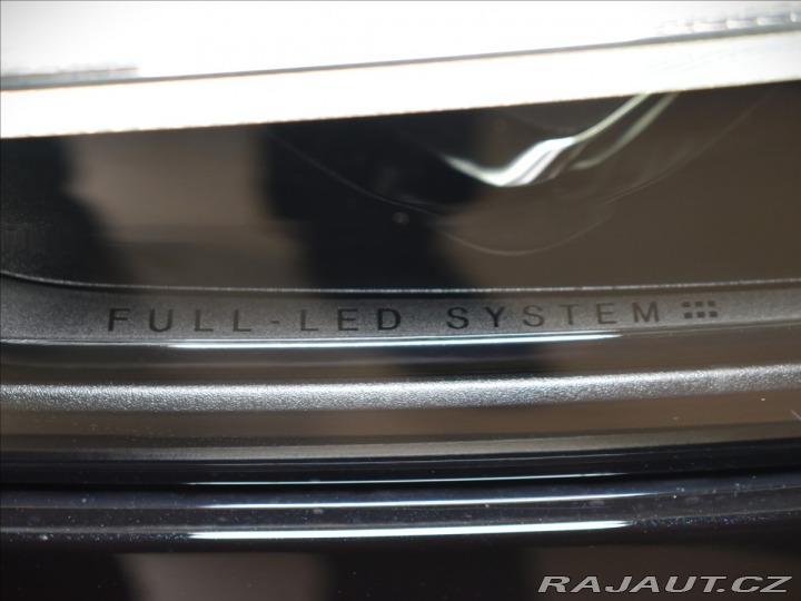 Volvo XC60 2,0 B5 AWD Plus Dark 2025