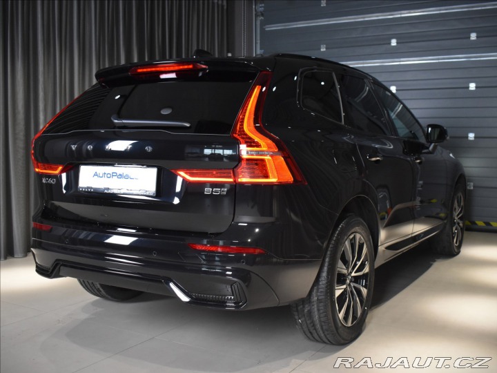 Volvo XC60 2,0 B5 AWD Plus Dark 2025