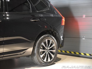 Volvo XC60 2,0 B5 AWD Plus Dark 2025