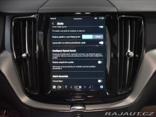 Volvo XC60 2,0 B5 AWD Plus Dark 2025
