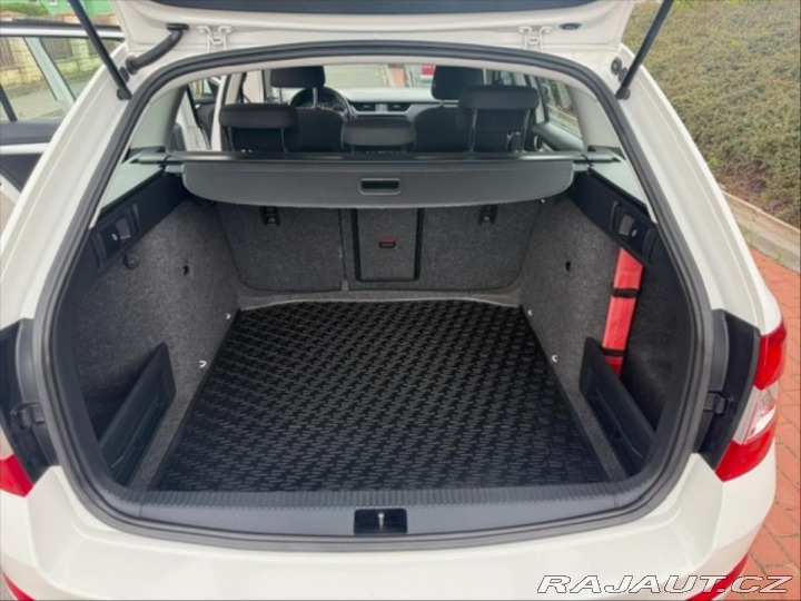 Škoda Octavia 2,0 TDI 110 kw, Webasto 2013