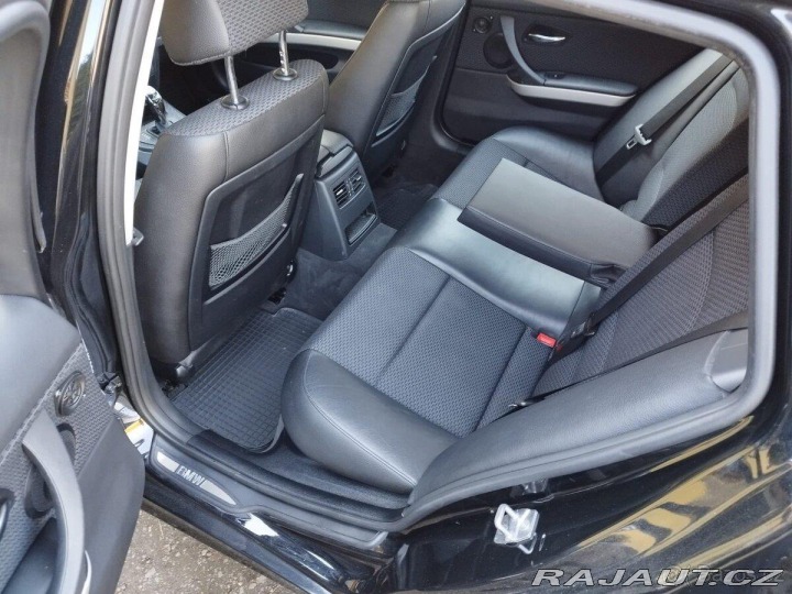 BMW 3 3,0 E91 LCI 325d 2012
