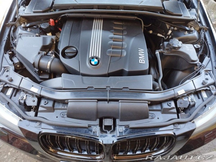 BMW 3 3,0 E91 LCI 325d 2012