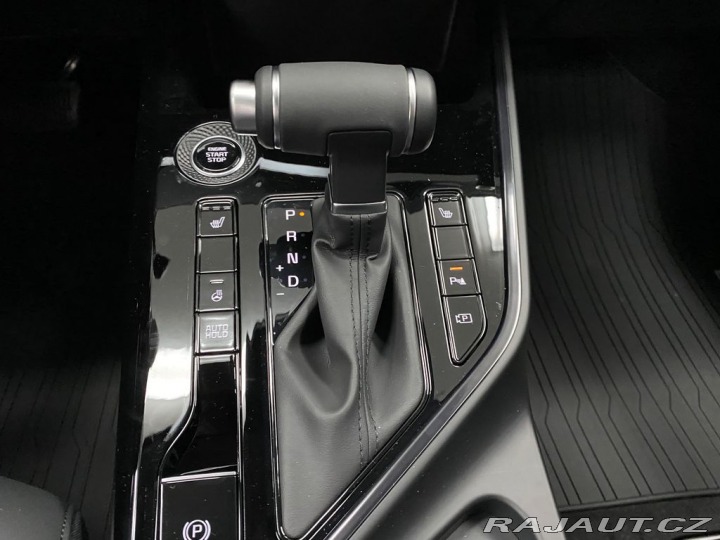 Kia Niro STYLE - K odběru IHNED 2025
