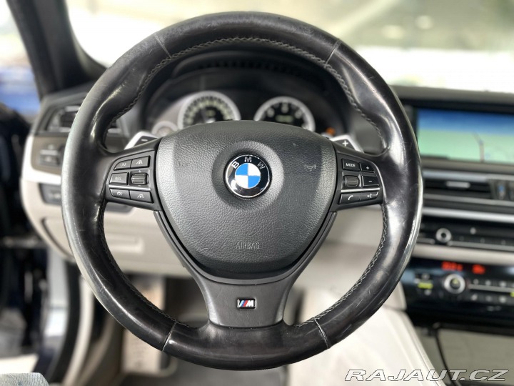 BMW 5 525d xDrive*M-SPORT*Motor 2012