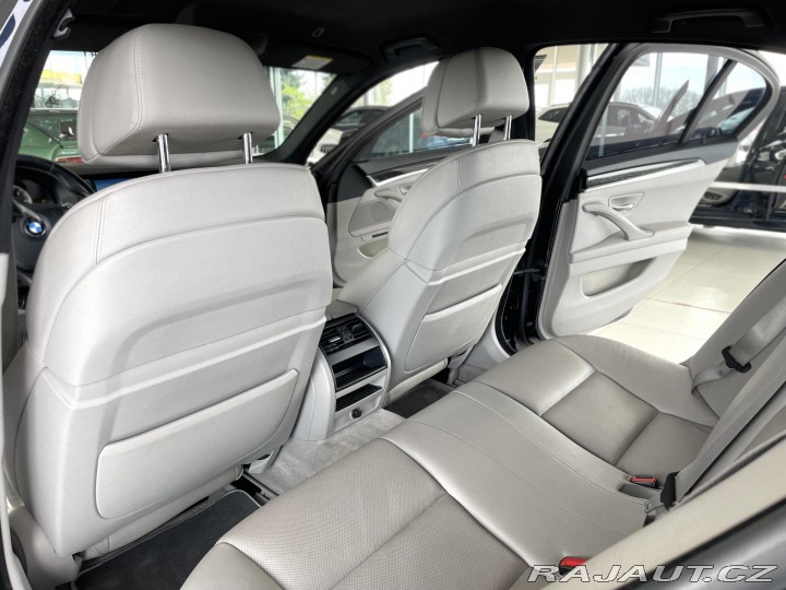 BMW 5 525d xDrive*M-SPORT*Motor 2012