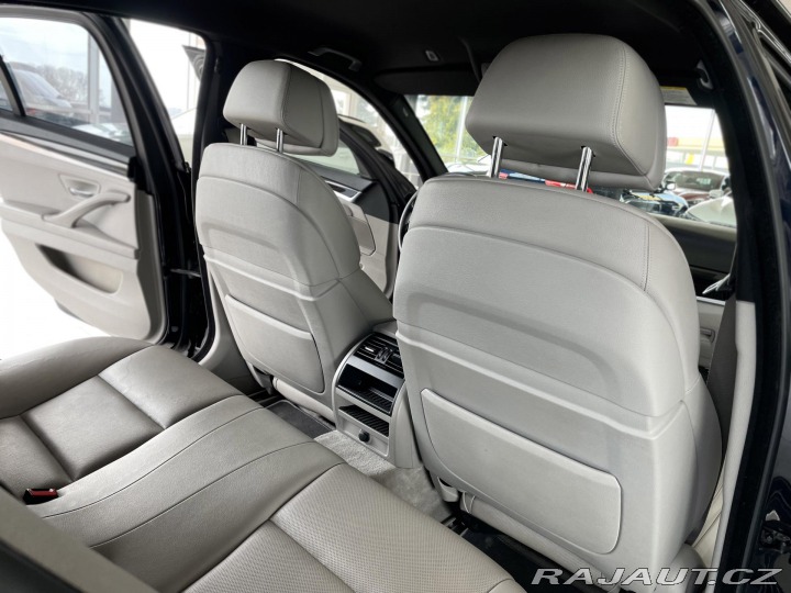 BMW 5 525d xDrive*M-SPORT*Motor 2012