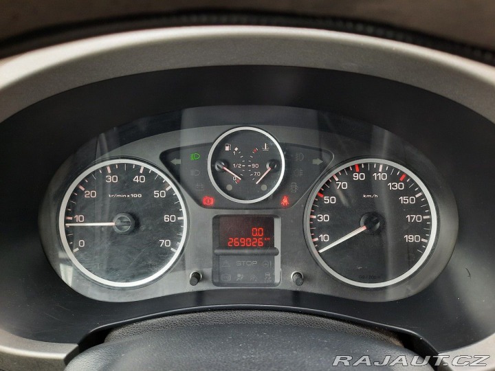 Peugeot Partner Tepee OUTDOOR 1,6 HDI 115k M5 2010