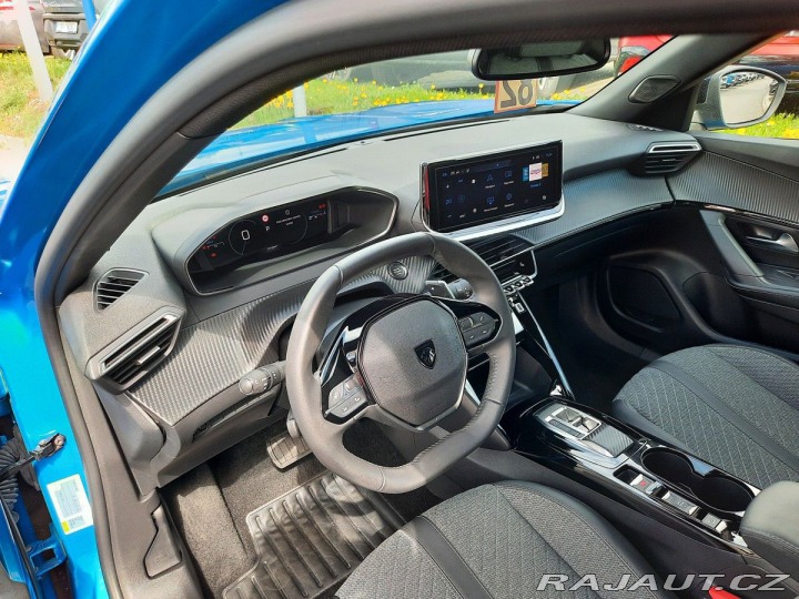 Peugeot 2008 ALLURE 1,2 PT 130k EAT8 2024