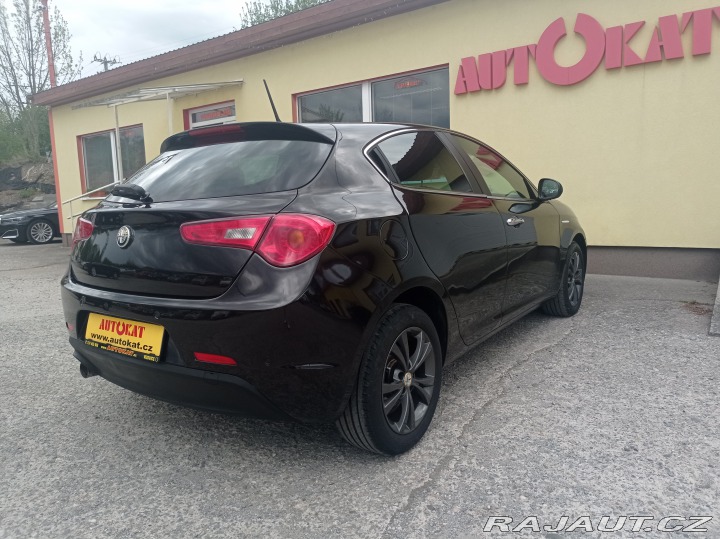 Alfa Romeo Giulietta 1.6 M-JTD/Navi/1maj 2015