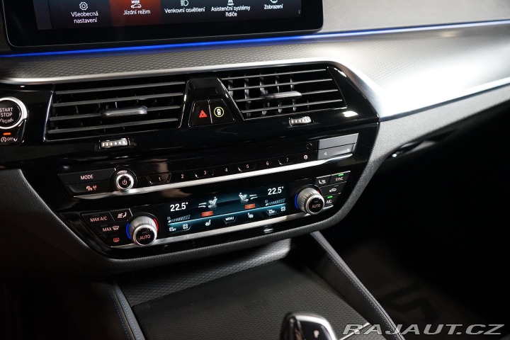 BMW 5 M550ix 390kW H/K Tažné 36 2021