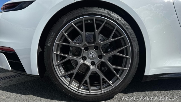 Porsche 911 Carrera Cabrio 2023