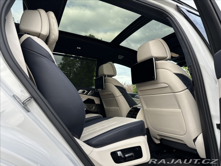BMW X7 M50d X-drive 2019