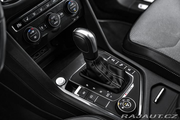 Volkswagen Tiguan 2,0BiTDI R-line 4M DSG Ne 2020