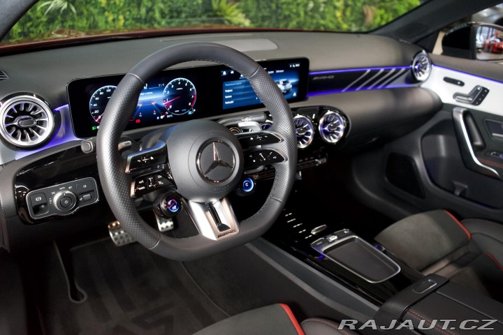 Mercedes-Benz A 35 AMG 4M Aero Track Pace 2024
