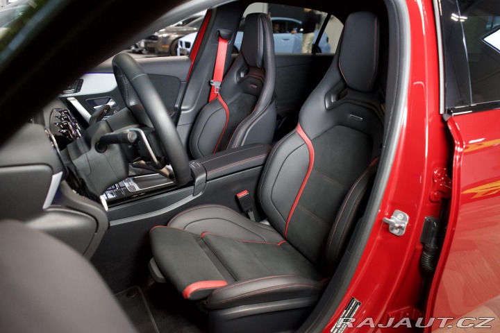 Mercedes-Benz A 35 AMG 4M Aero Track Pace 2024