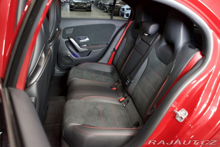 Mercedes-Benz A 35 AMG 4M Aero Track Pace 2024