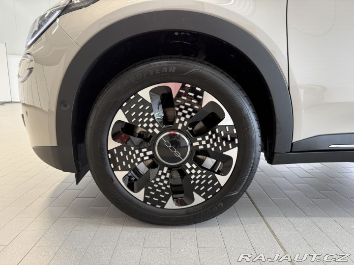 Fiat 600 La Prima BEV 54kWh 156k 2025