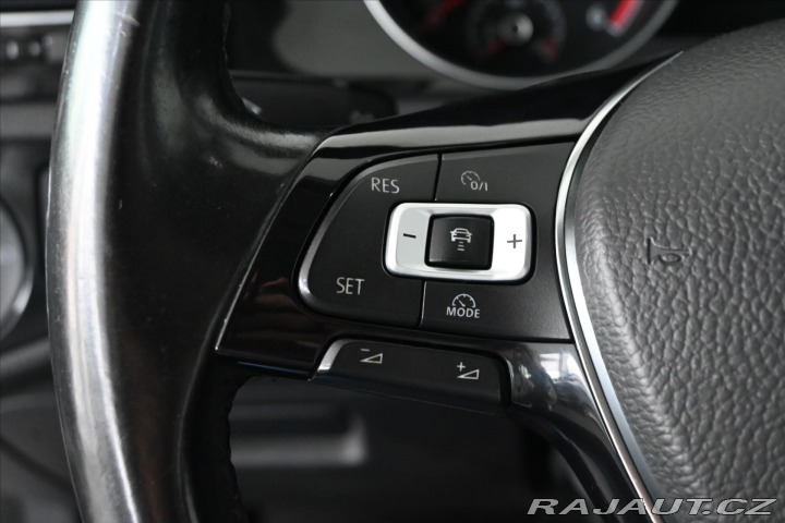 Volkswagen Golf 1,6 TDI 77kW HIGHLINE Pan 2014