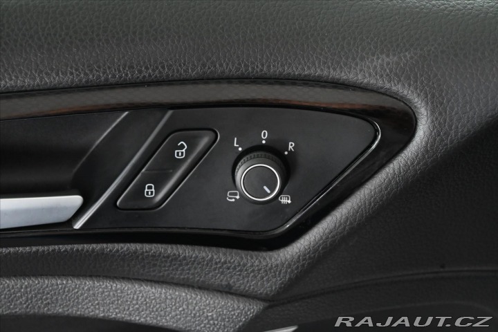 Volkswagen Golf 1,6 TDI 77kW HIGHLINE Pan 2014