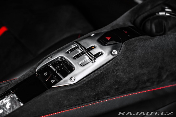 Ferrari SF90 Lift, kamera 1800