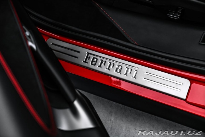 Ferrari SF90 Lift, kamera 1800