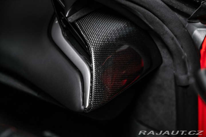 Ferrari SF90 Lift, kamera 1800